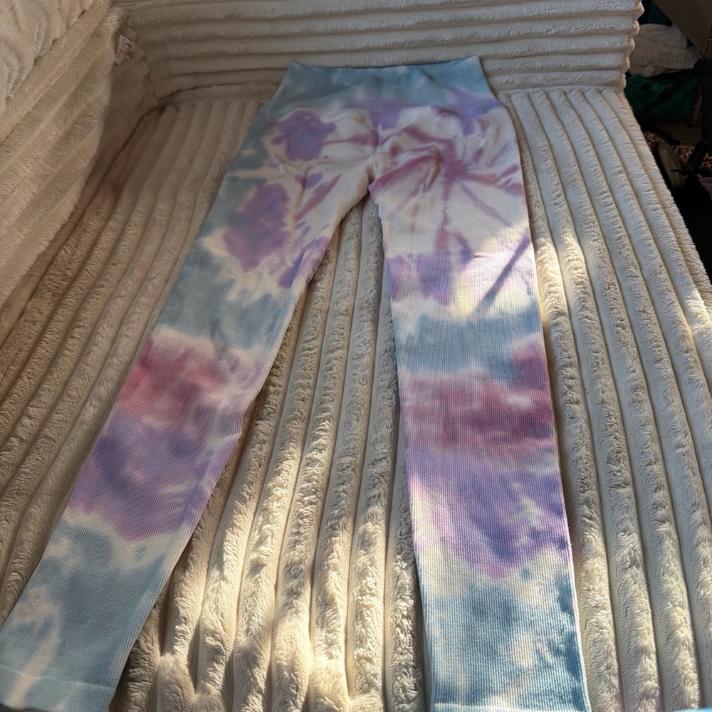 Tie-Dye Leggings in Blue and Purple
